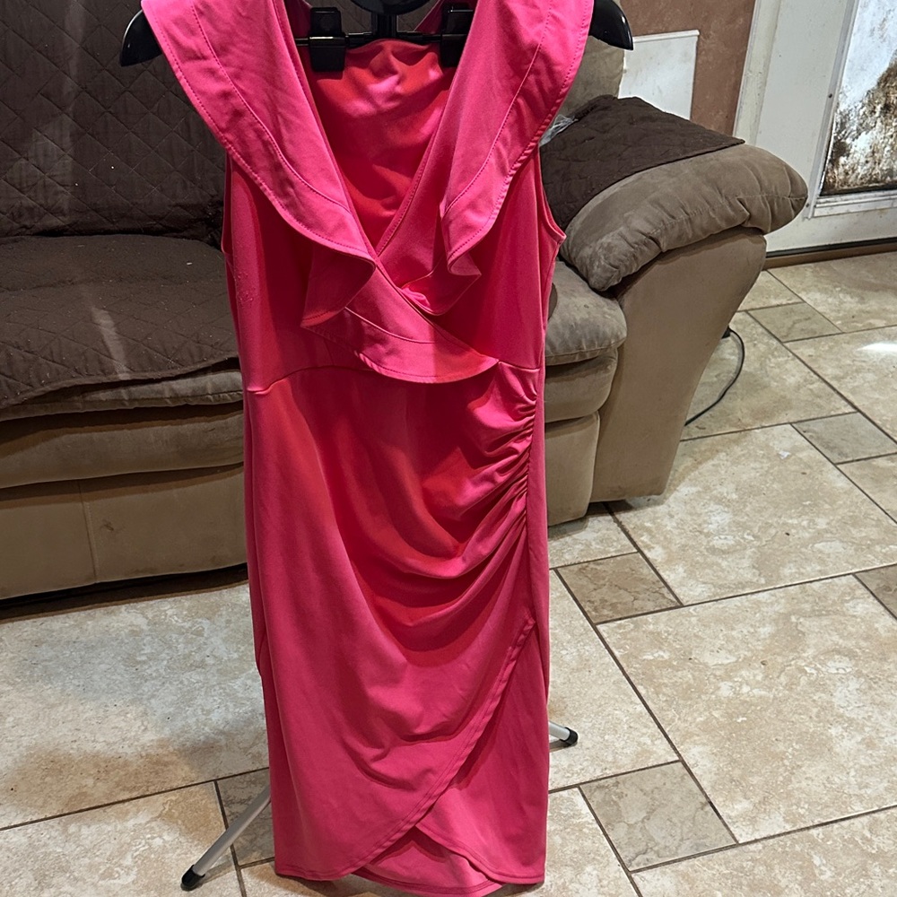Elegant Pink Sleeveless Dress